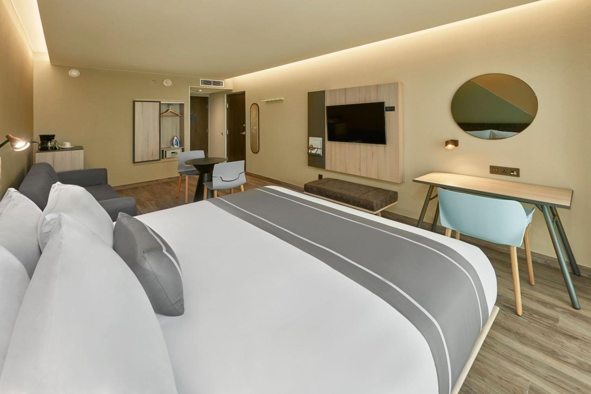 Hotel Express By Marriott Aeropuerto Riviera Cancún